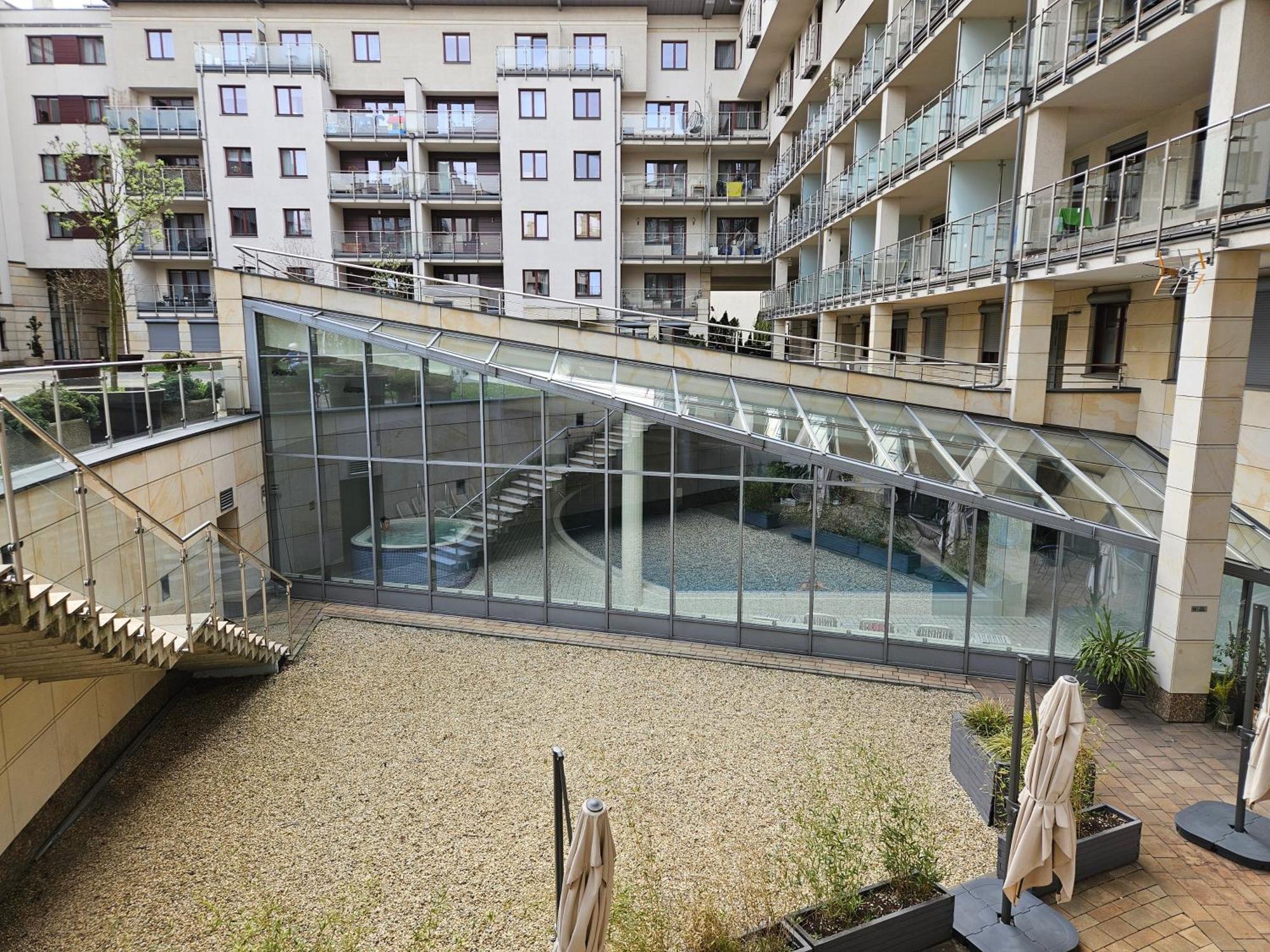 Bulwary Wislane Ludwinowska Przy Forum By Renters Apartament